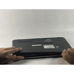 Руководство по замене задней панели Toshiba Satellite E45t-A4300